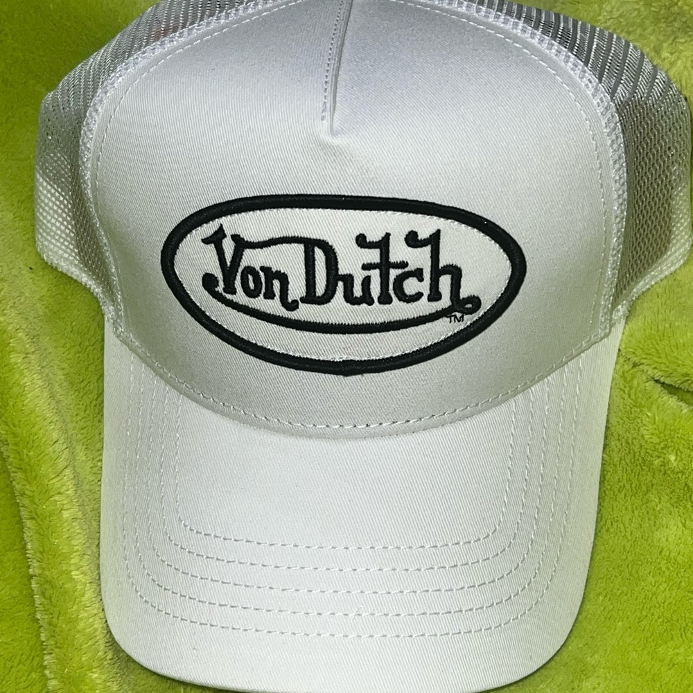 Von Dutch White Trucker Hat with Black Patch Logo NWT